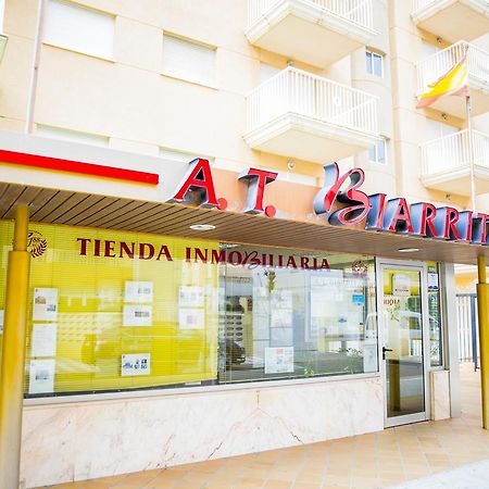 Apartamentos Turisticos Biarritz - Bloque I Гандия Экстерьер фото