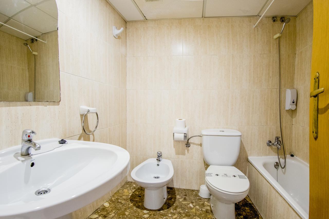 Apartamentos Turisticos Biarritz - Bloque I Гандия Экстерьер фото