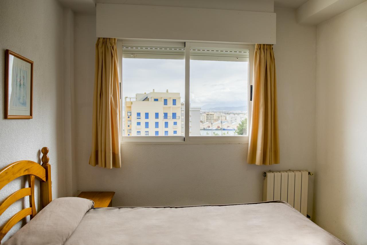 Apartamentos Turisticos Biarritz - Bloque I Гандия Экстерьер фото