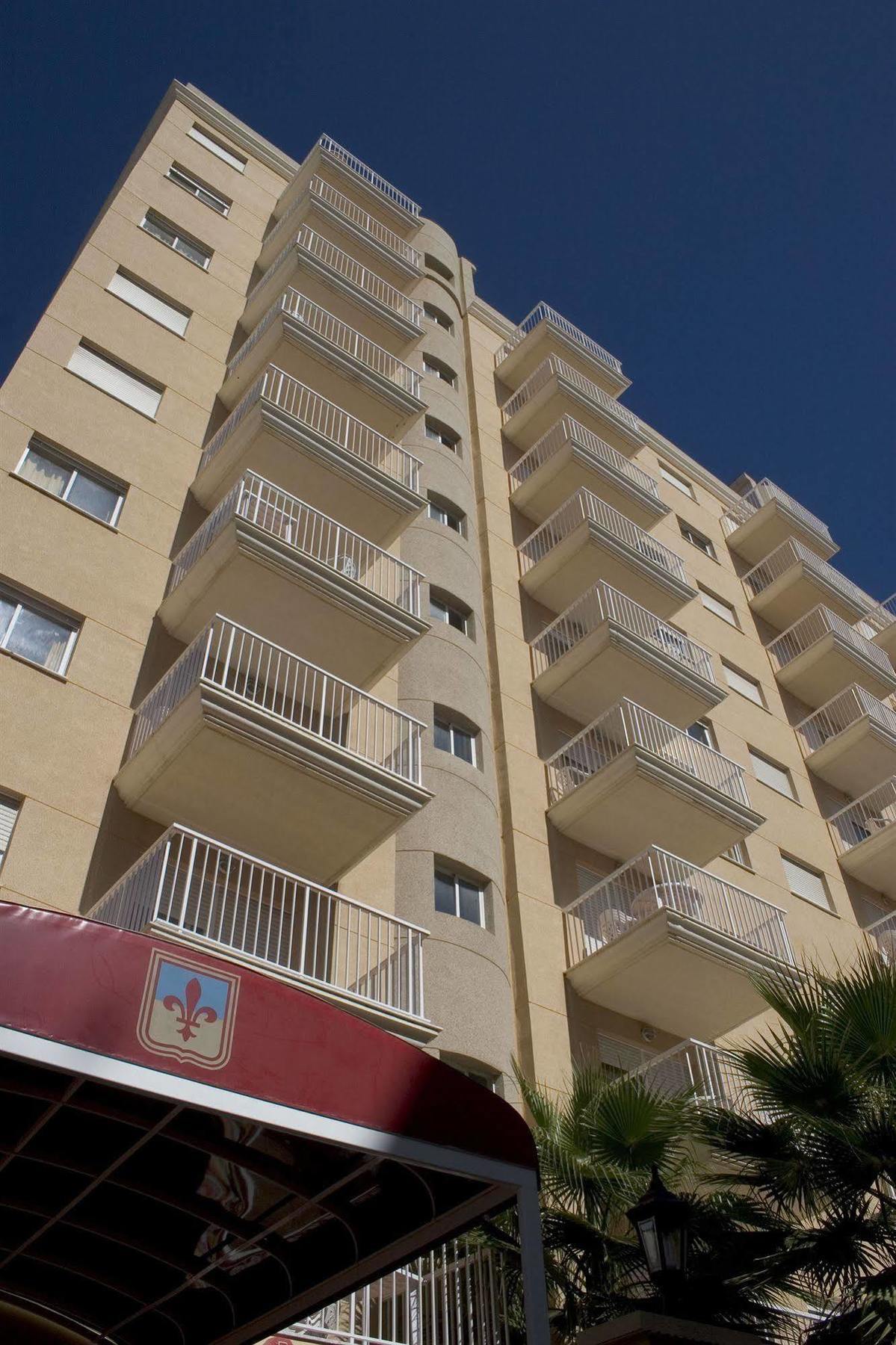 Apartamentos Turisticos Biarritz - Bloque I Гандия Экстерьер фото