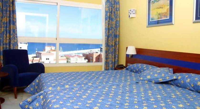 Apartamentos Turisticos Biarritz - Bloque I Гандия Экстерьер фото